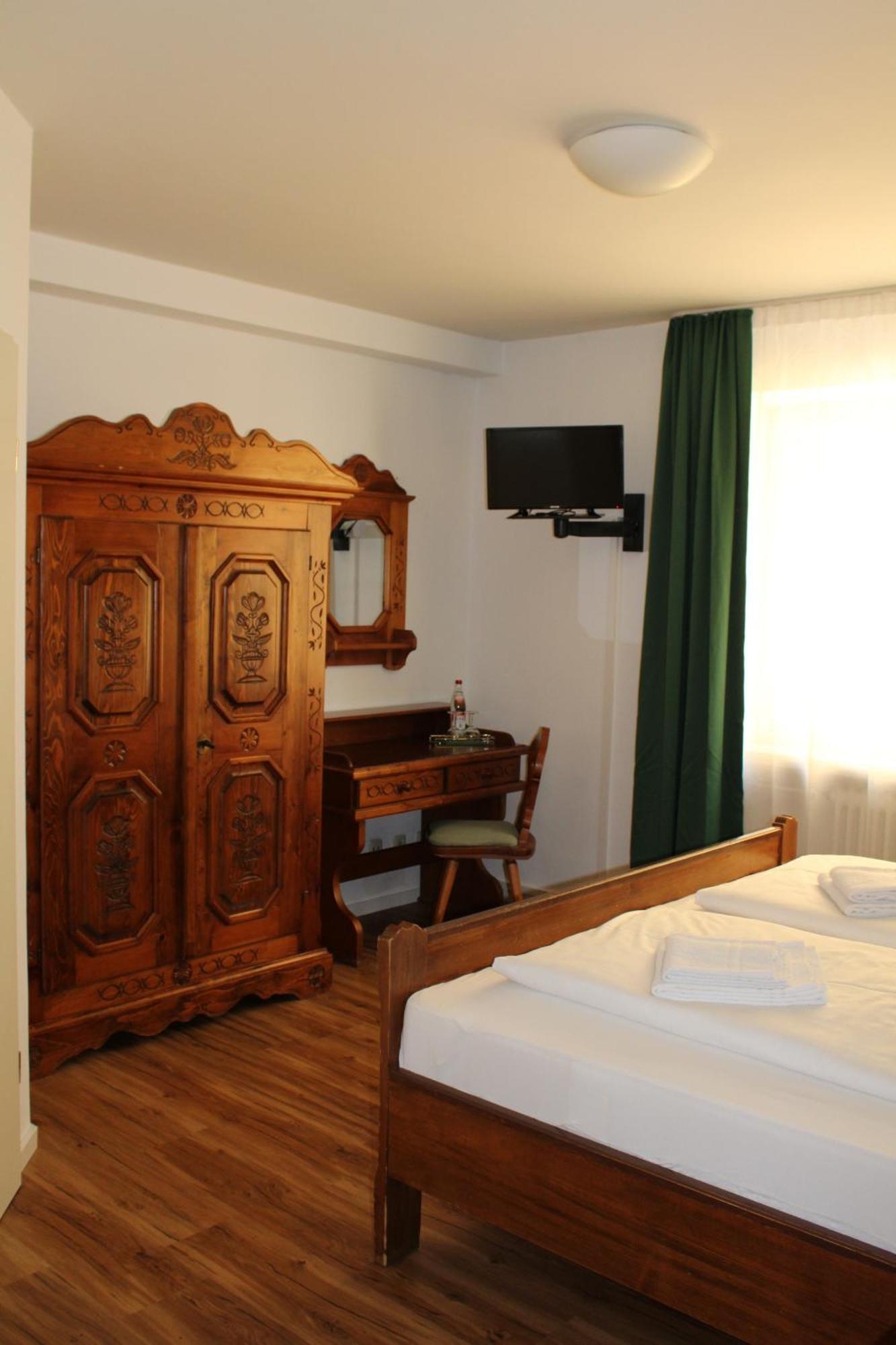 Gasthof Wolferstetter Vilshofen an der Donau Buitenkant foto