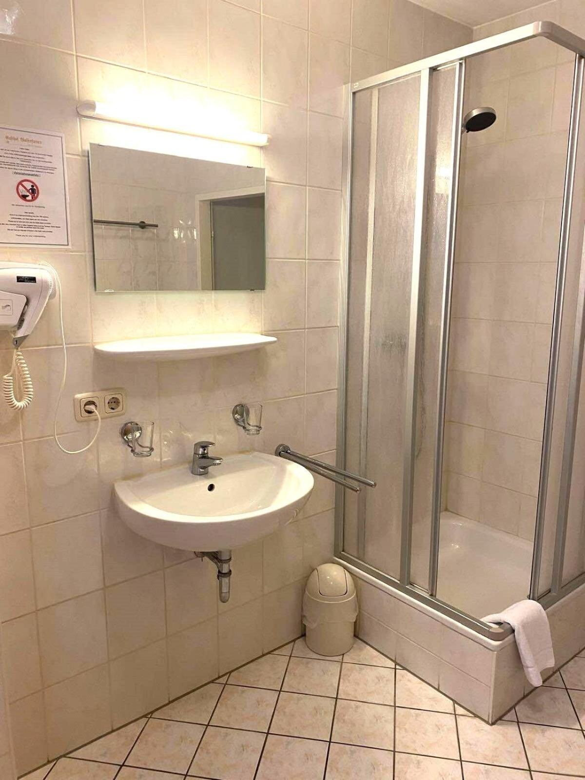 Gasthof Wolferstetter Vilshofen an der Donau Kamer foto